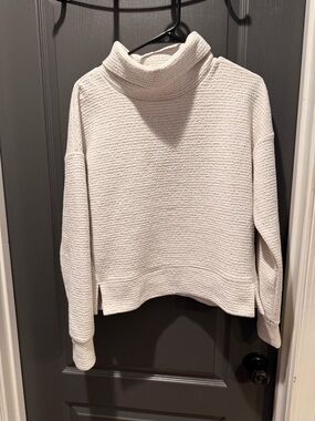 CALIA by Carrie Underwood Cream Textured Turtleneck Sweater